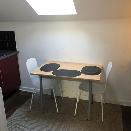 Le Victor Hugo 4 D Et Sa Pizza Offerte Apartman Aurillac Kültér fotó